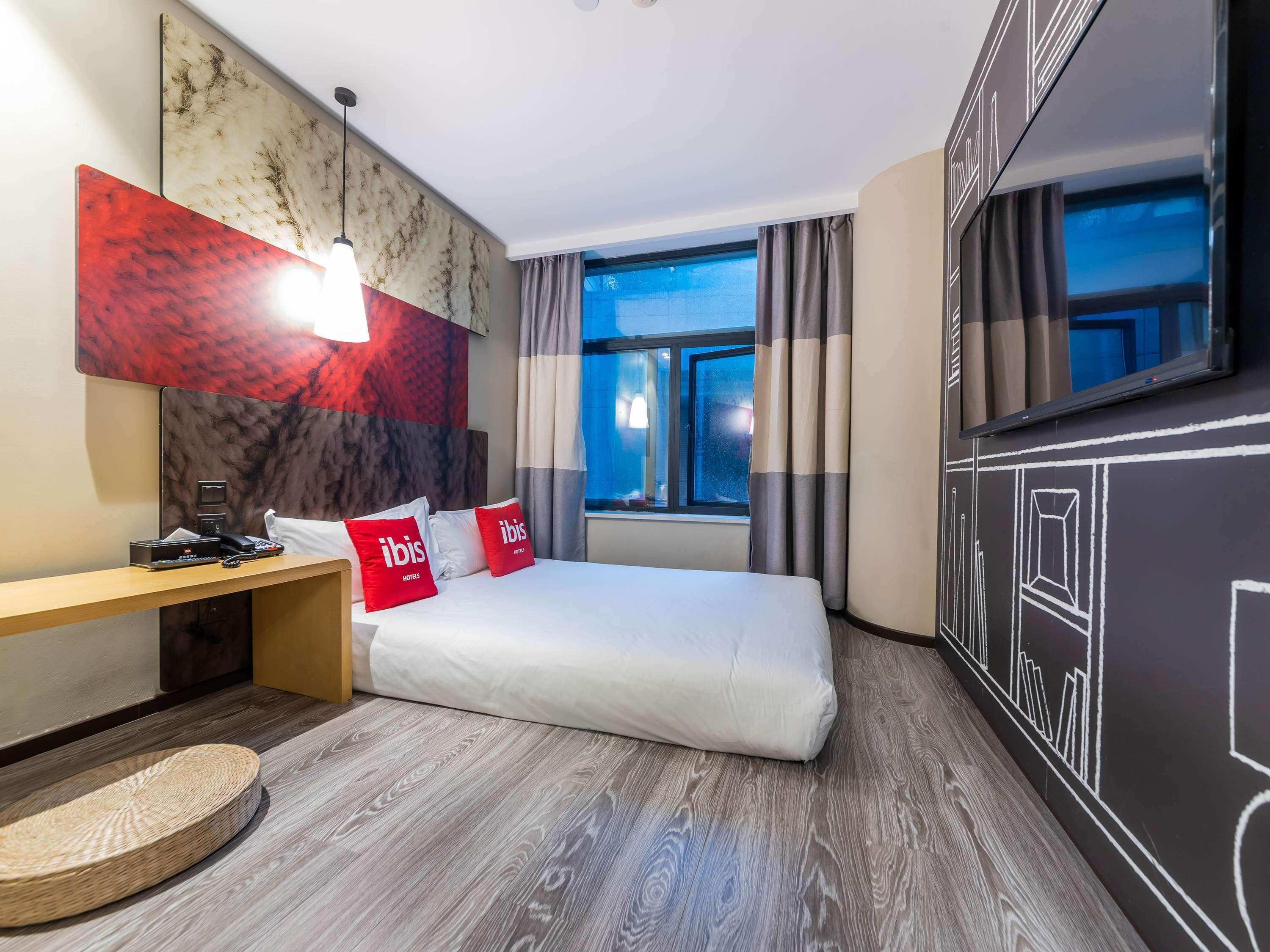 Ibis Chongqing Jiefangbei Pedestrian Street Hotel Exteriör bild