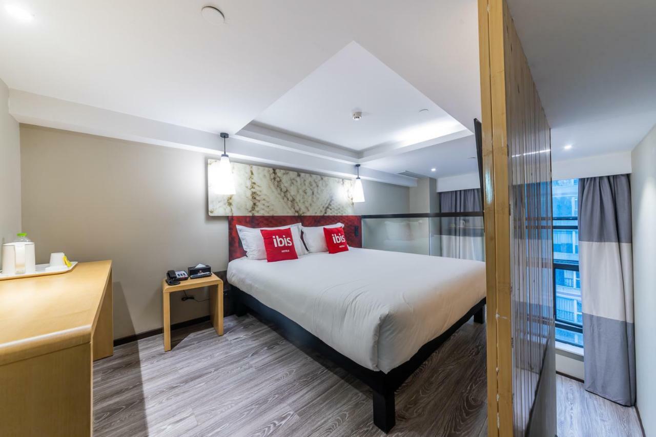 Ibis Chongqing Jiefangbei Pedestrian Street Hotel Exteriör bild