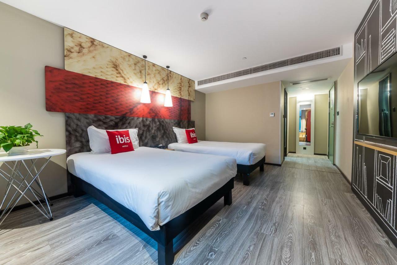 Ibis Chongqing Jiefangbei Pedestrian Street Hotel Exteriör bild