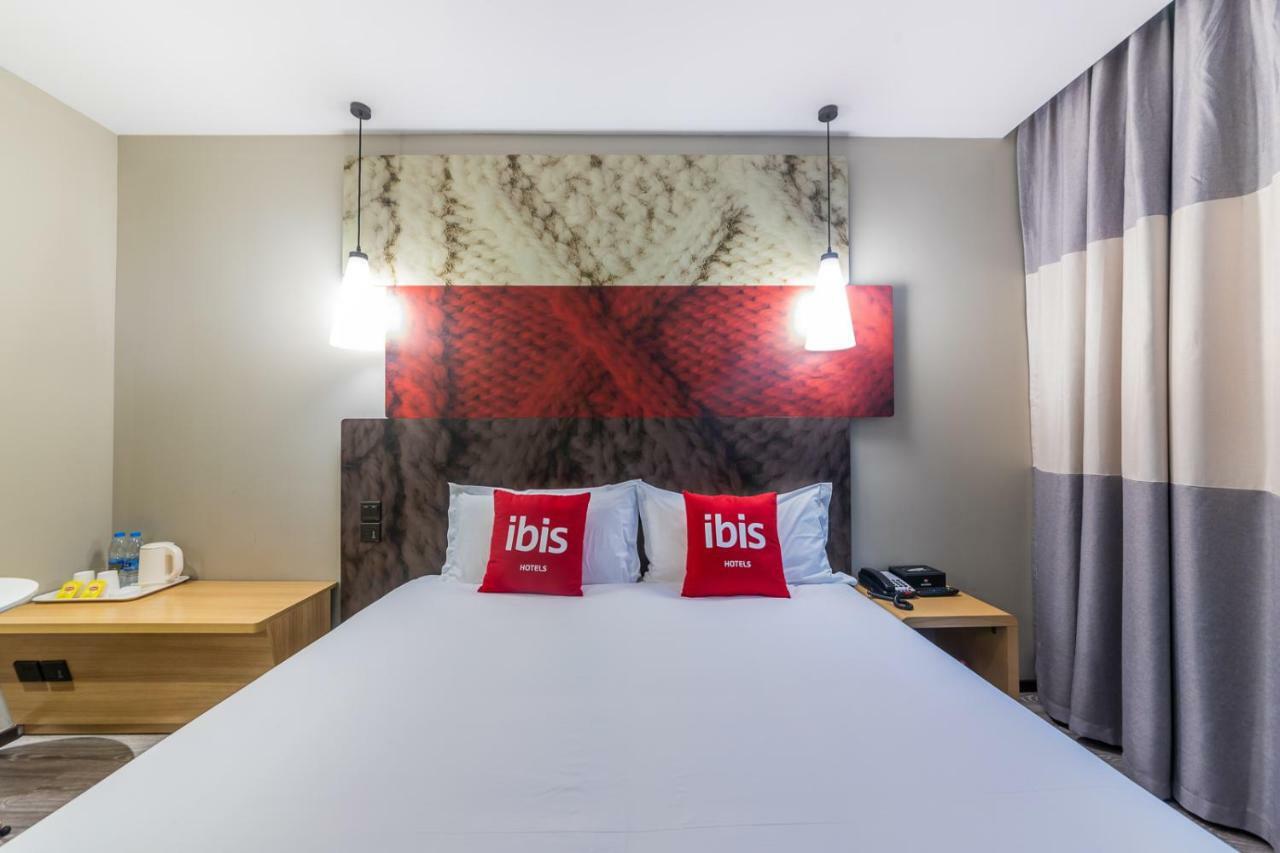 Ibis Chongqing Jiefangbei Pedestrian Street Hotel Exteriör bild